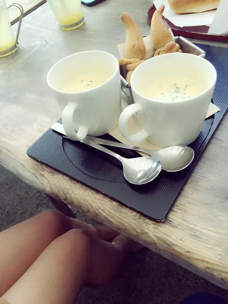 Café avec bain de pieds Café avec bain de pieds