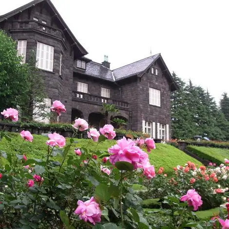 Le jardin de la villa Kyû Furukawa Le jardin de la villa Kyû Furukawa