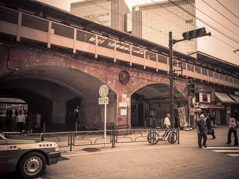 Les viaducs de la gare Yûrakuchô