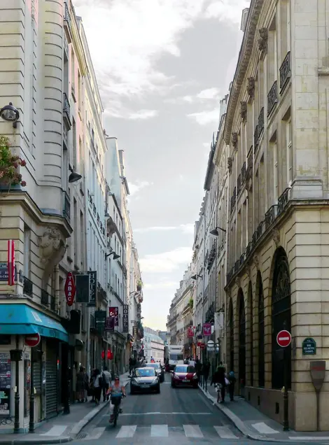 La rue Sainte-Anne aujourd'hui La rue Sainte-Anne aujourd'hui