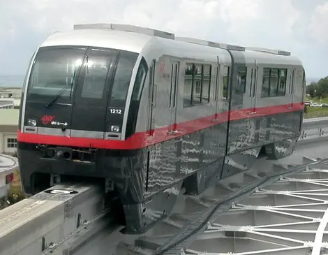 Le monorail d'Okinawa