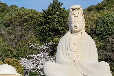 Japan_050416_Ryozen_Kannon_01