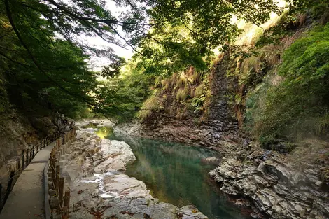 Dans les gorges d'Oyasu