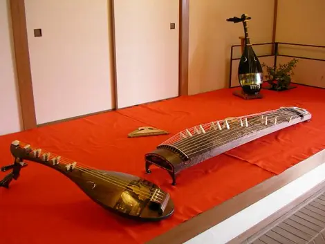 和楽器 traditional Japanese musical instrument Traditional Japanese musical instruments | Japan Experience