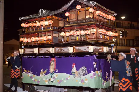 Johana hikiyama-matsuri de nuit Johana hikiyama-matsuri de nuit
