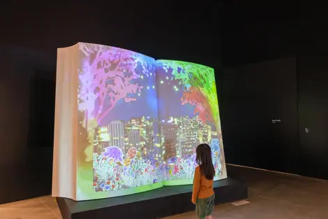 Kadokawa museum Livre interactif exposé au sein du Musée Kadokawa