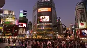 Die Shibuya Kreuzung in Shibuya, Tokio