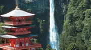 El templo de Seigandôji y la cascada Nachi no taki.