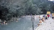 En Kawayu el entero río Oto está a la disposición de los amantes de las aguas termales