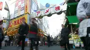 Ameyoko, la plus célèbre des street food de Tokyo