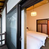 9-Room1-010