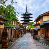 Visita lo storico quartiere di Gion, nel cuore di Kyoto