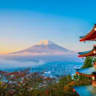 Le Mont Fuji depuis la pagode dans la région de Kawaguchiko