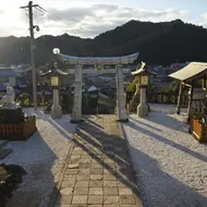 Torii de porcelaine, sanctuaire Tōzan