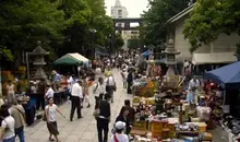 Il mercato di antiquariato Oedo, che ha aperto nel 2003, è un posto occupato ogni prima e terza Domenica del mese.