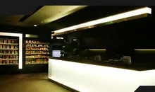 Il Bagus Gran Cyber ​​Cafe è un mangakissa a regola d'arte. Internet, manga, anime, videogiochi, tutto per passare una buona notte.