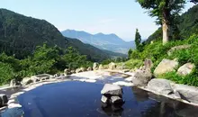 La fuente de aguas termales de Maguse está situada en un parque cerca de Nagano en los alpes japoneses. 