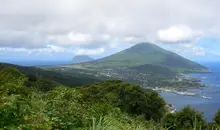 Prenez un peu de hauteur pour découvrir l'île dans son ensemble