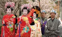 La parade des oiran à Asakusa, Tokyo