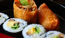 Sushi, un plato que utiliza vinagre de arroz