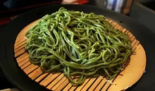 Matcha soba noodles