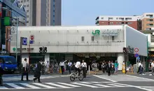 La gare JR de Yoyogi. sortie ouest.