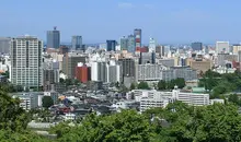 Vue de Sendai depuis le parc du château