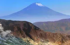 Aktiver Vulkan: Owakudani-Fumarolen in Hakone