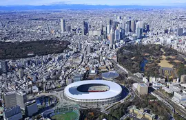 Le stade national du Japon et le quartier célèbre de Shinjuku, à Tokyo