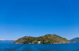 Biwa lake - Chikubushima from the boat