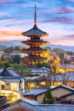 Visitez la pagode Yasaka au coeur du quartier historique de Gion, au coeur de Kyoto
