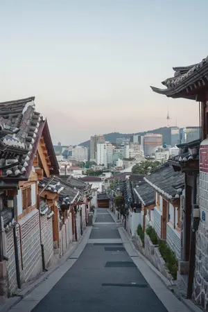 Bukchon Hanok Village, Seoul
