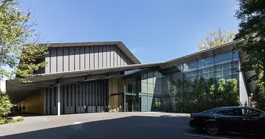 Exterior of Nezu Museum Tokyo 