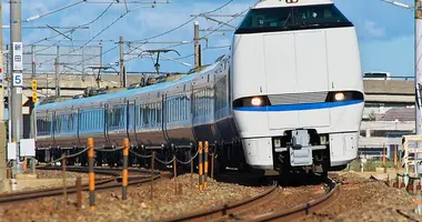 thunderbird express train japan