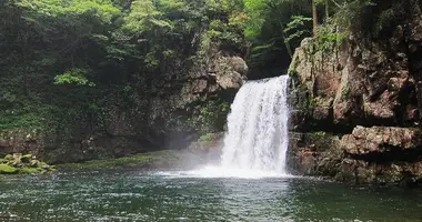 Una de las cascadas del los desfiladeros de Sandankyo.