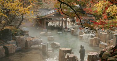 Uno de los magníficos baños del onsen Takaragawa.