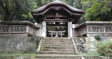 fumai-kara-mon-gessho-ji