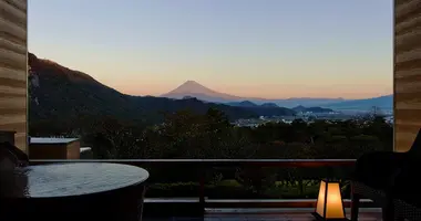 Un onsen privé avec vue sur le Mont Fuji !