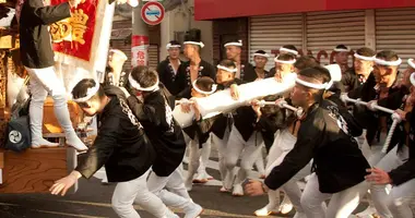 Japan Visitor - danjiri-festival-2016-1x.jpg