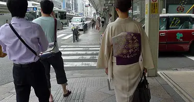 Japan Visitor - kyoto-shopping-2.jpg