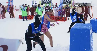 Japan Visitor - snowball-fest-5.jpg