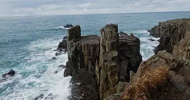 Japan Visitor - tojinbo-1.jpg