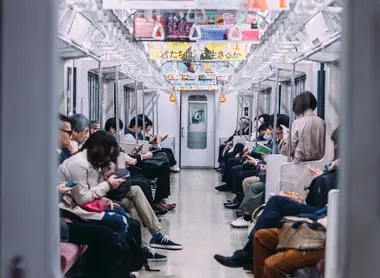 Téléphones portables dans les trains japonais
