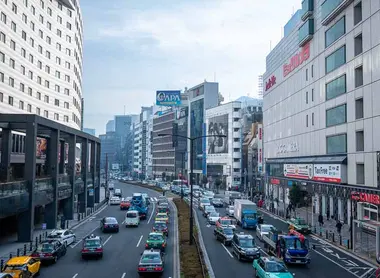 Akasaka-Mitsuke Station at right, under BIC Camera