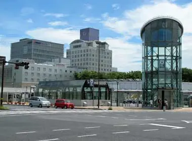 La estación Tsukuba está cerca del Parque Chūō y del Centro de Convenciones La estación Tsukuba está cerca del Parque Chūō y del Centro de Convenciones