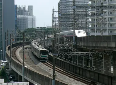 Saikyo Line train and the Tohoku Shinkansen