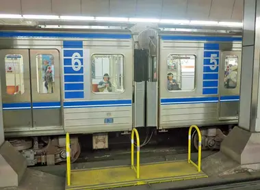 Yotsubashi Line, Osaka