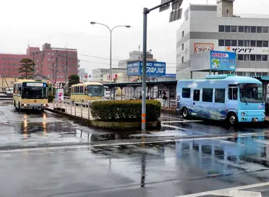 Bus station Nakatsu Station