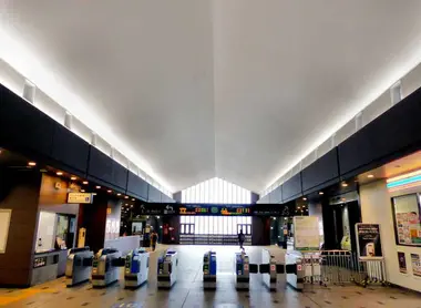 Takarazuka Station, Hyogo