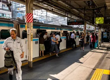 Commuters Okachimachi